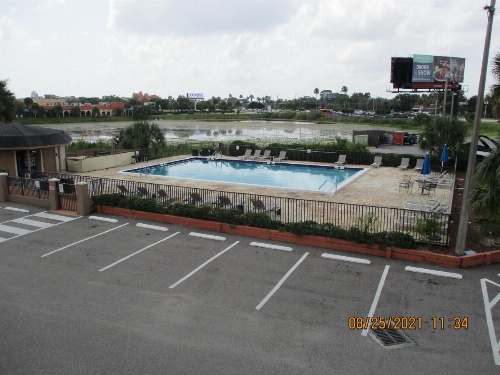 Quality Inn & Suites Kissimmee by The Lake image 8