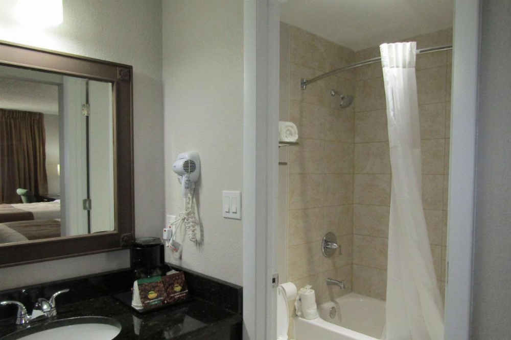 Quality Inn & Suites Kissimmee by The Lake Image 29